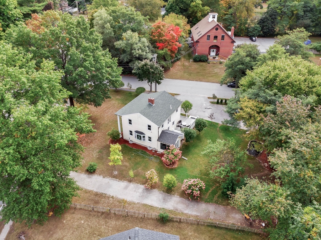 1022 Main St