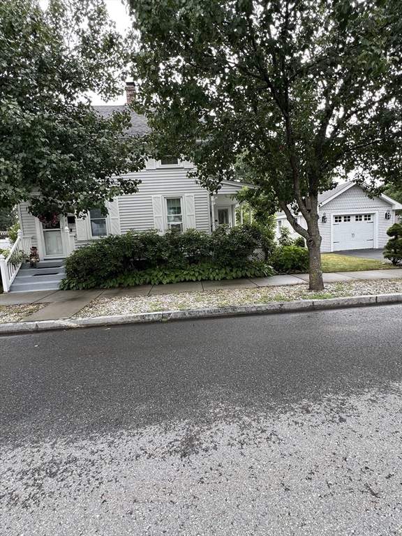 346 Oak Street