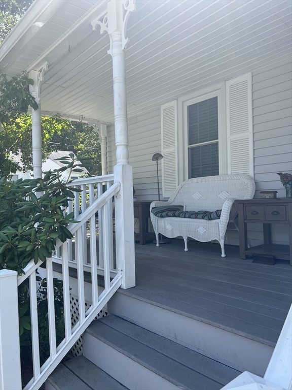 346 Oak Street