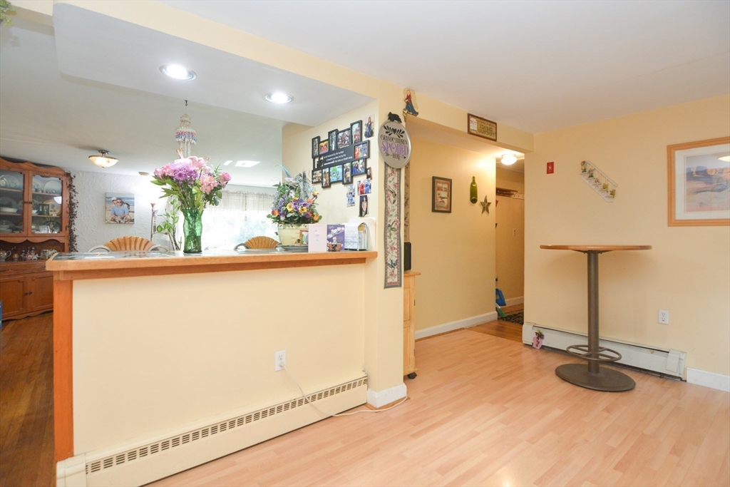 1242 Bay Rd