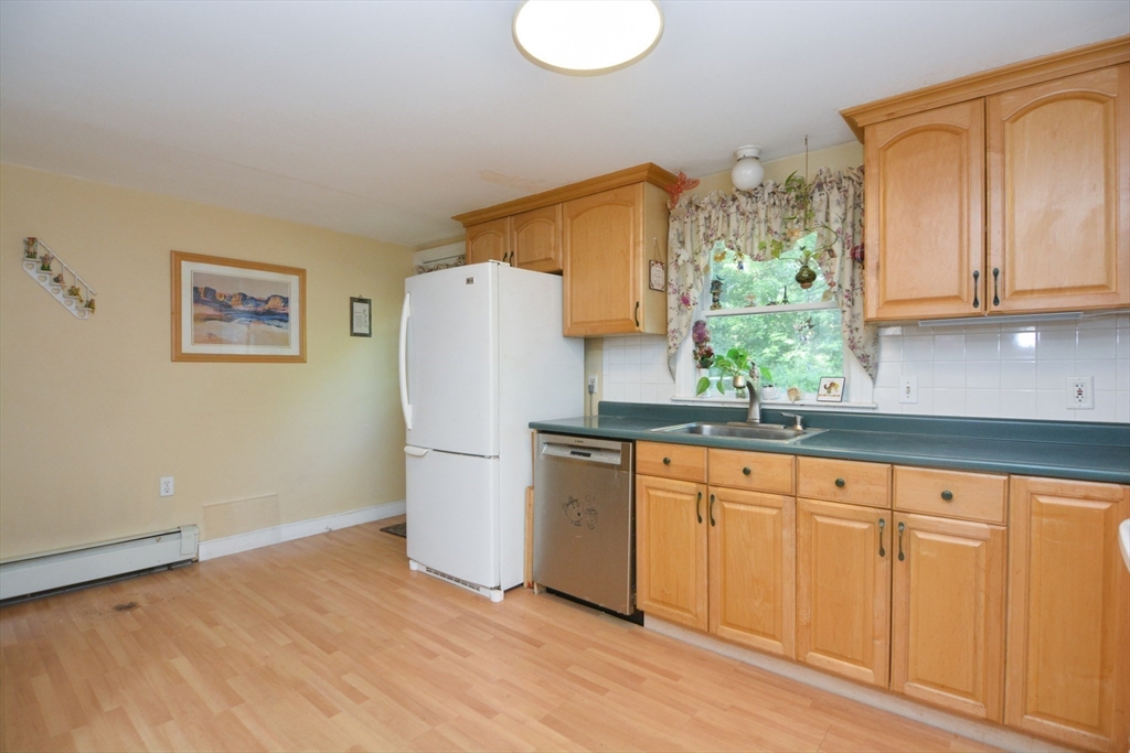 1242 Bay Rd