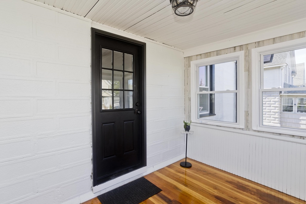 12 Weston St