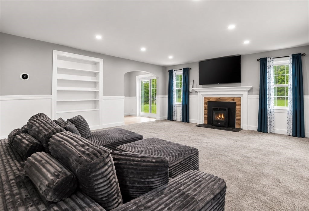 35 Anawan St, Rehoboth, MA, 35 Anawan St, Rehoboth, MA Photo #9