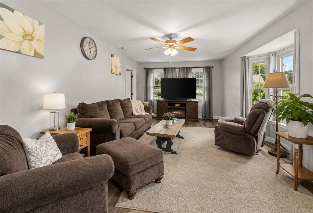 35 Anawan St, Rehoboth, MA, 35 Anawan St, Rehoboth, MA Photo #26