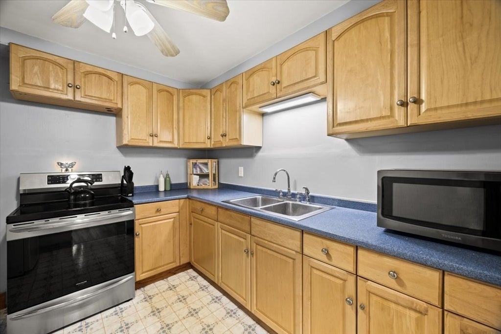 35 Anawan St, Rehoboth, MA, 35 Anawan St, Rehoboth, MA Photo #11