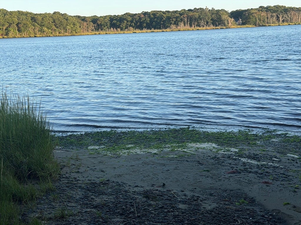 16 Circuit Rd E, Yarmouth, MA Photo #15
