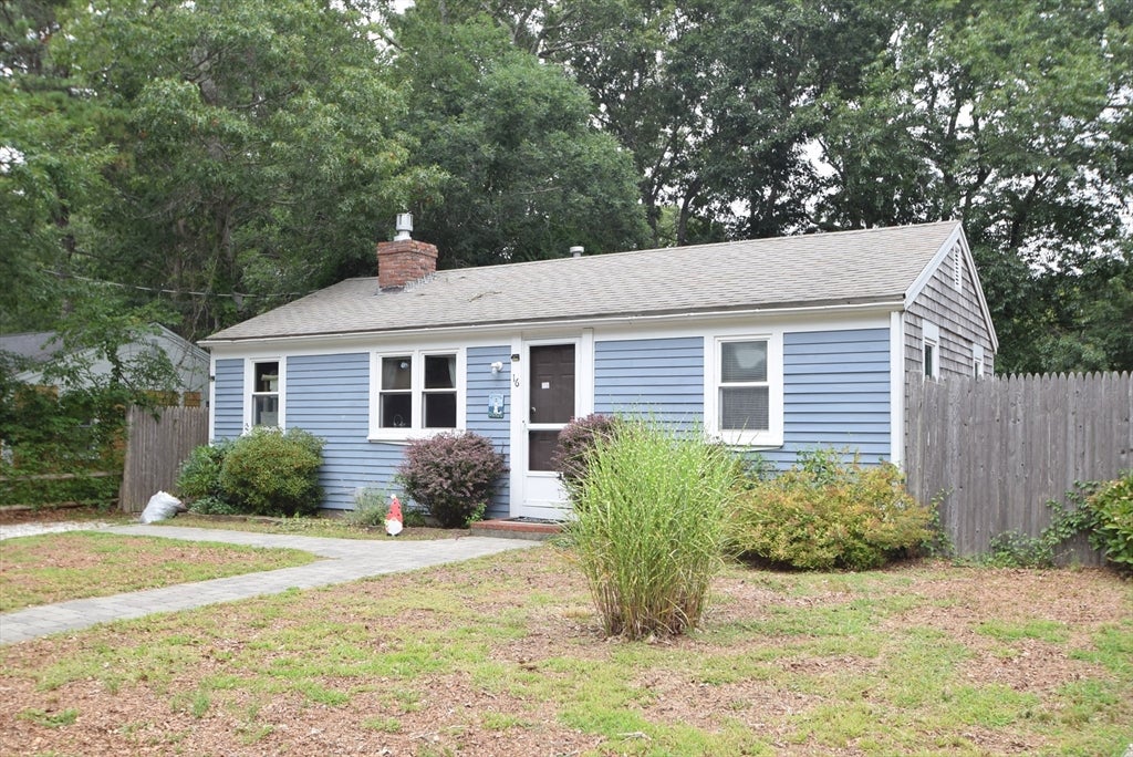16 Circuit Rd E, Yarmouth, MA Photo #1