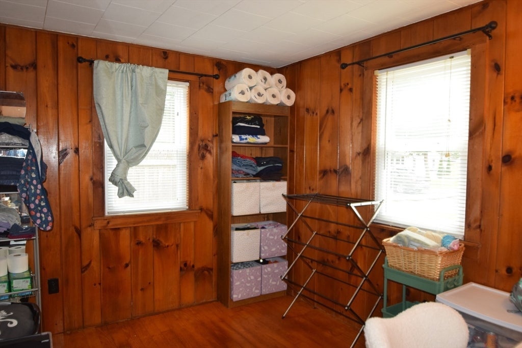 16 Circuit Rd E, Yarmouth, MA Photo #8