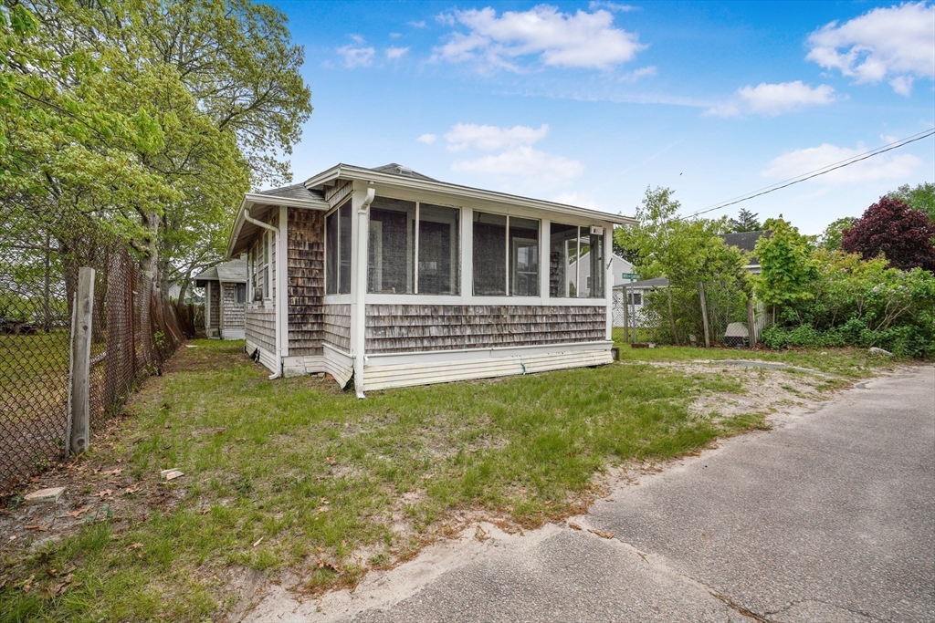 7 Crescent Pl
