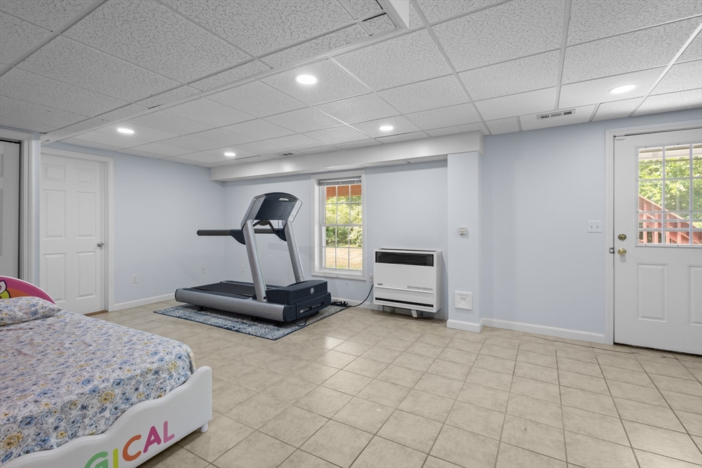 30 Willow Creek Dr, Attleboro, MA Photo #41