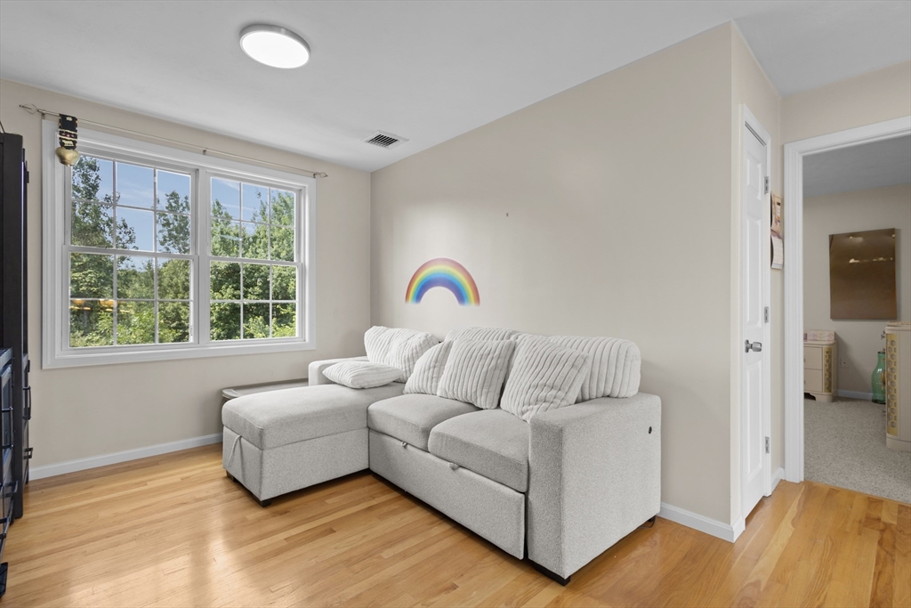 30 Willow Creek Dr, Attleboro, MA Photo #23