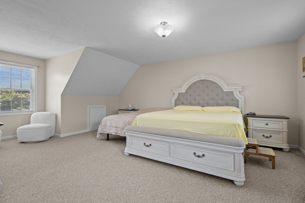 30 Willow Creek Dr, Attleboro, MA Photo #33