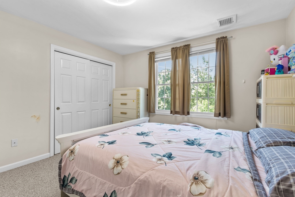 30 Willow Creek Dr, Attleboro, MA Photo #27