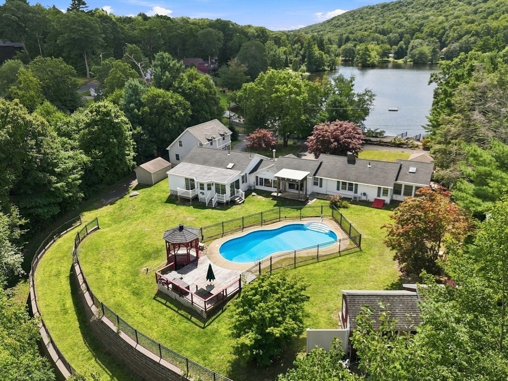 102 Lakeside Dr, Monson, MA, 102 Lakeside Dr, Monson, MA Photo #35
