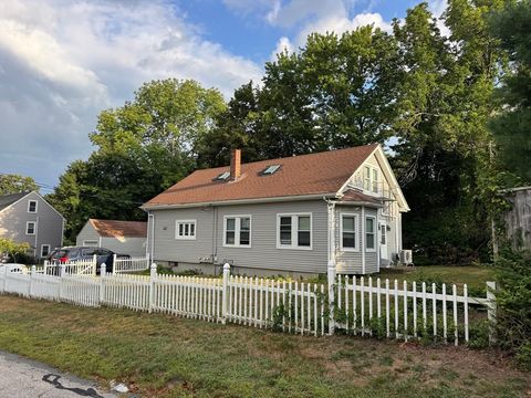 50 Lyng St Dartmouth MA 02747