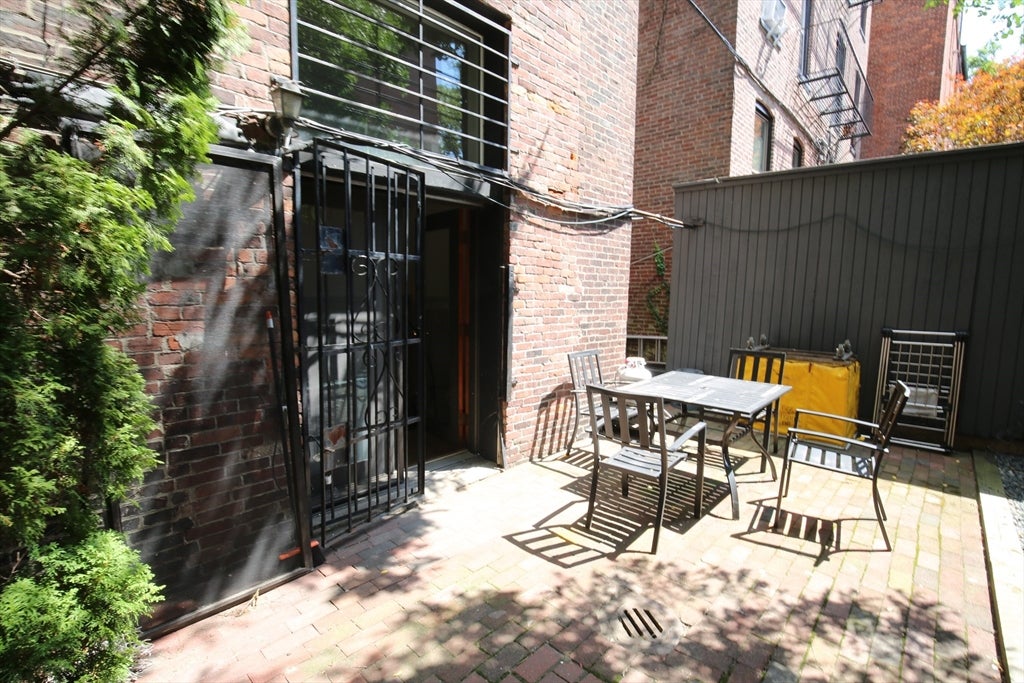 11 Albemarle St #1, Boston, MA Photo #11
