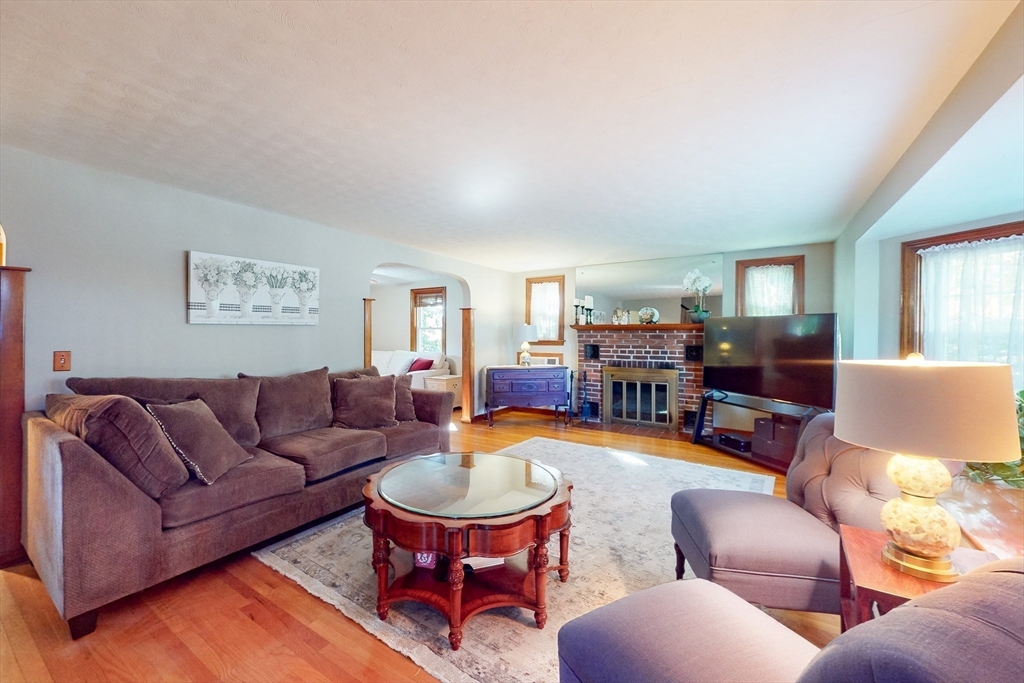 102 Conrad St