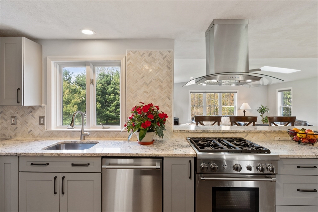 2 Greenbrier Drive