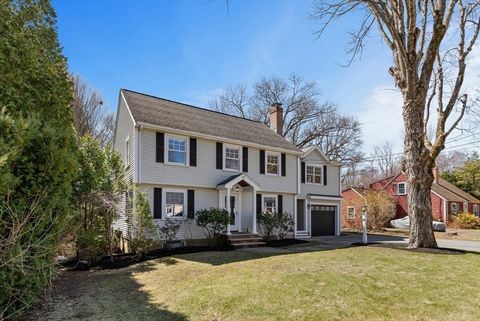 37 Ledgelawn Ave Lexington MA 02420