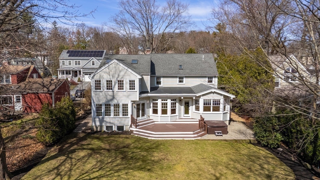 37 Ledgelawn Ave