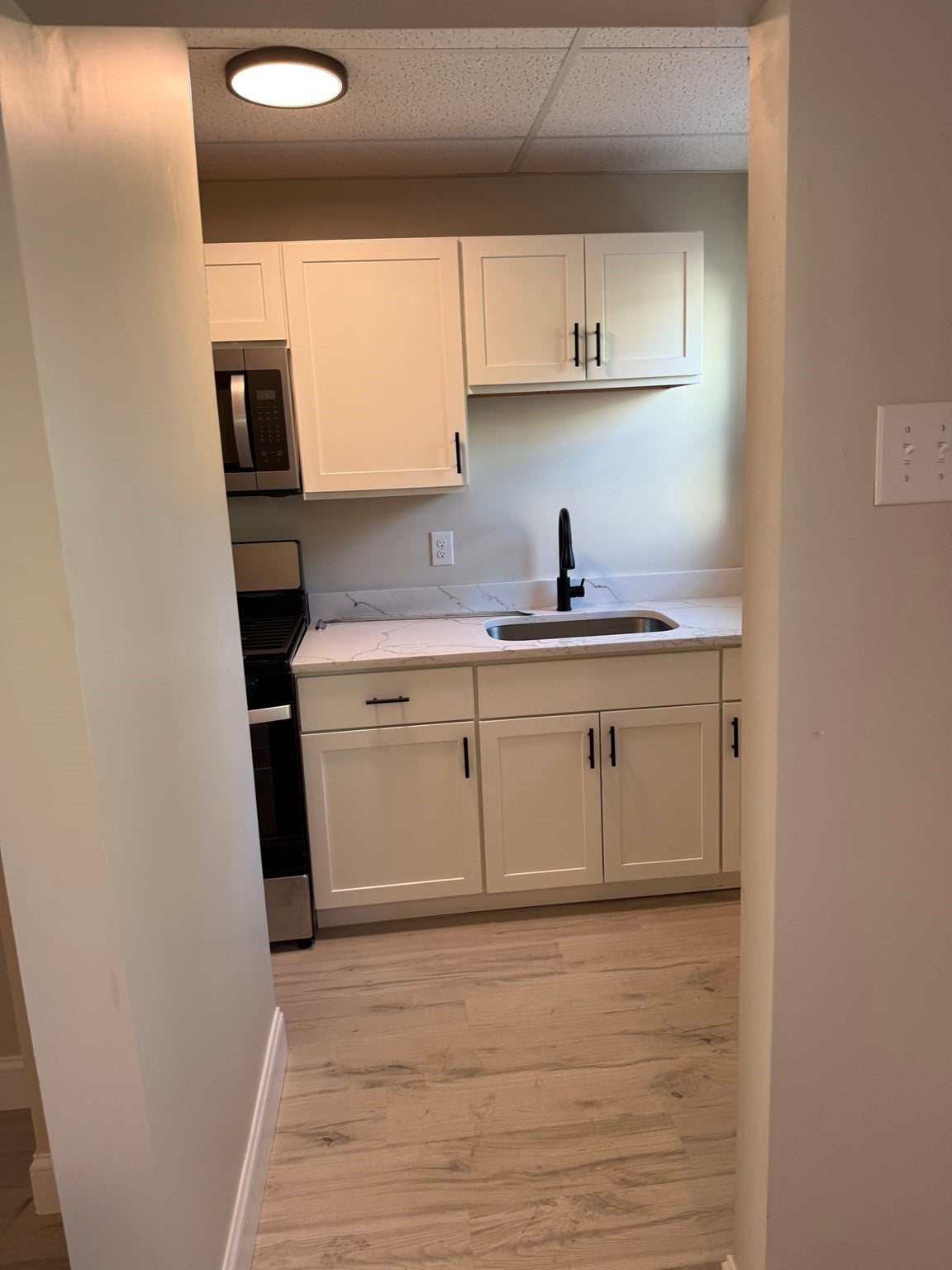 1653 Acushnet Ave #2, New Bedford, MA, 1653 Acushnet Ave #2, New Bedford, MA Photo #3