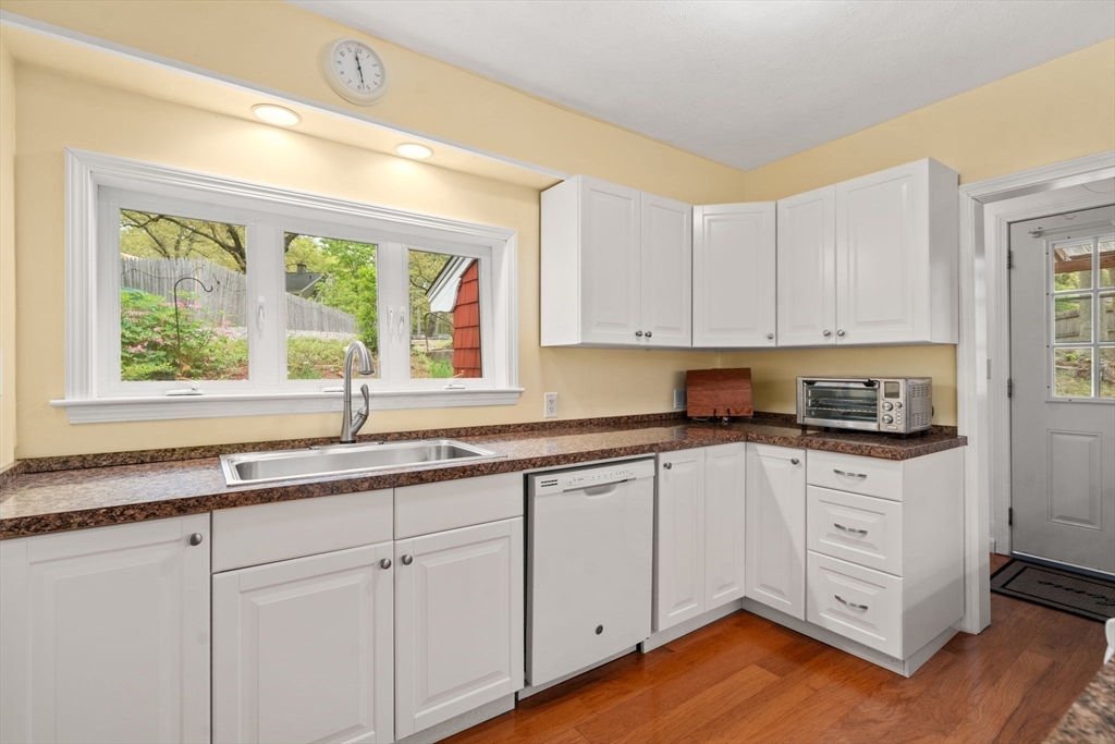 30 Stonebridge Rd