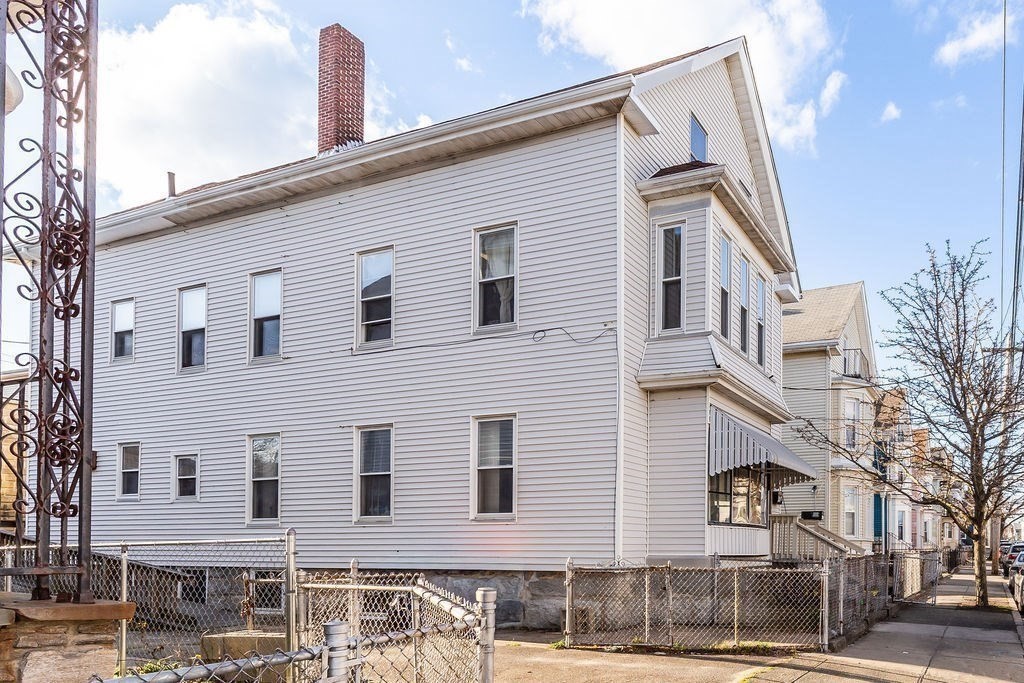 311 Purchase St