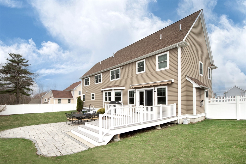 10 Jensen Farm Rd