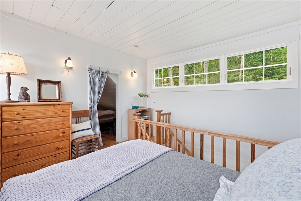 279 Old Pond Rd, Becket, MA Photo #24