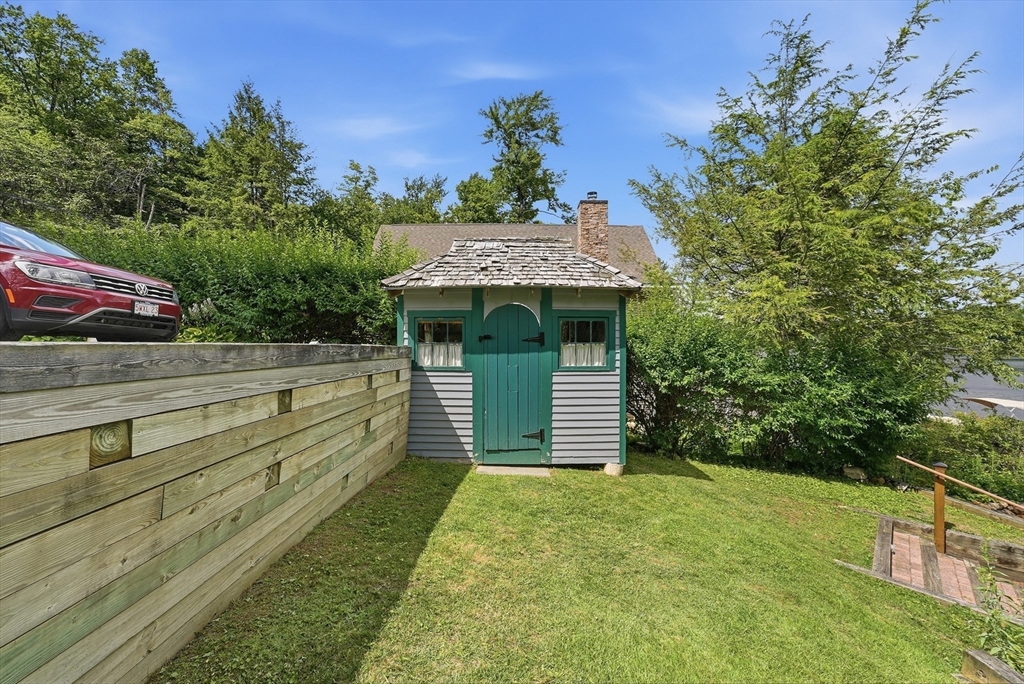 279 Old Pond Rd, Becket, MA Photo #36