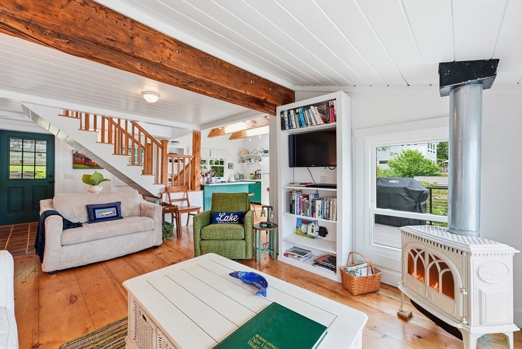 279 Old Pond Rd, Becket, MA Photo #11