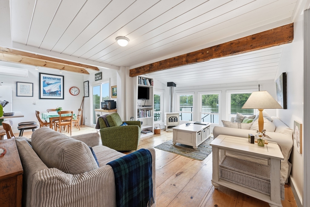 279 Old Pond Rd, Becket, MA Photo #9