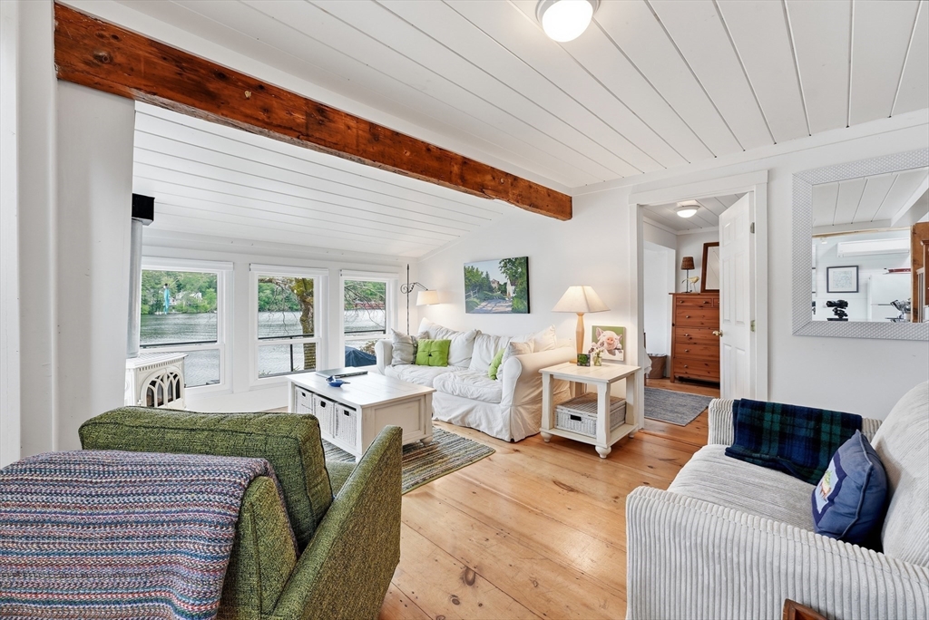 279 Old Pond Rd, Becket, MA Photo #10