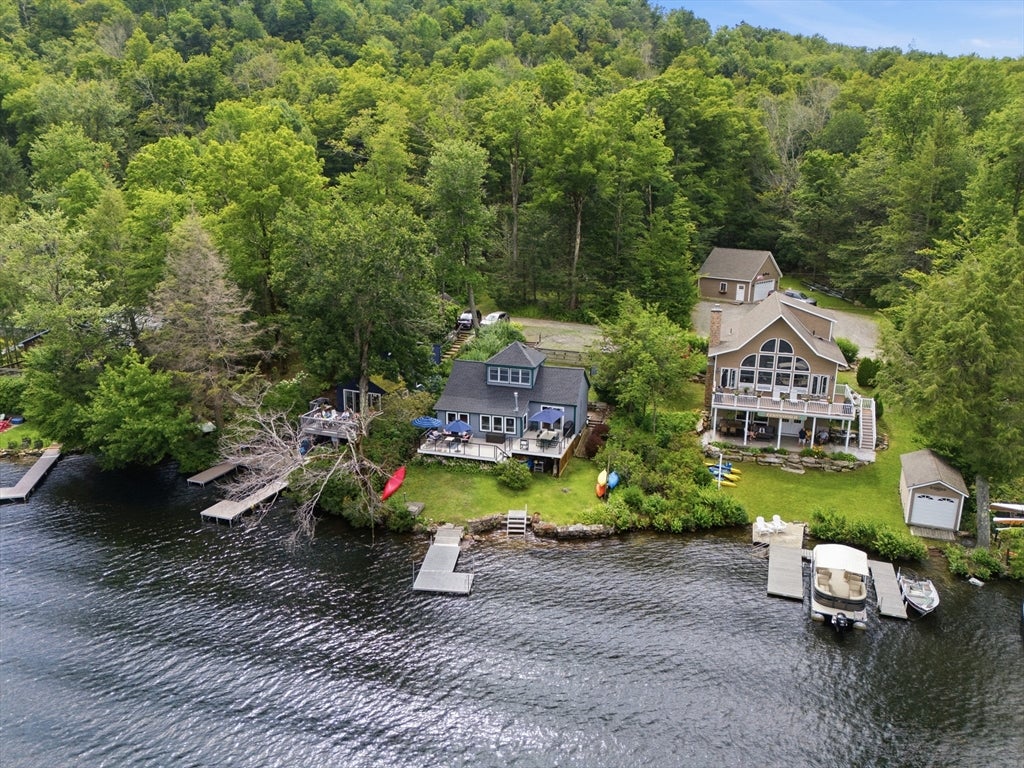 279 Old Pond Rd, Becket, MA Photo #4