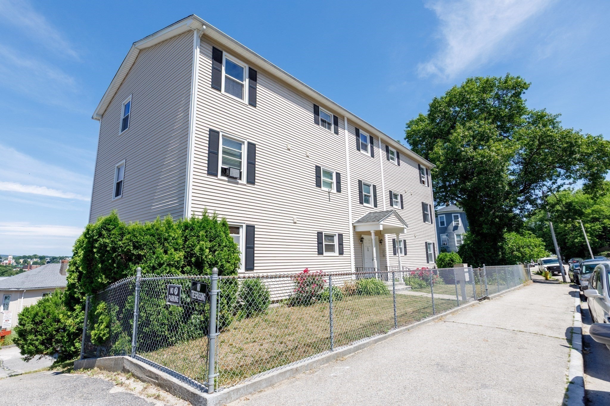 170 Perry Ave