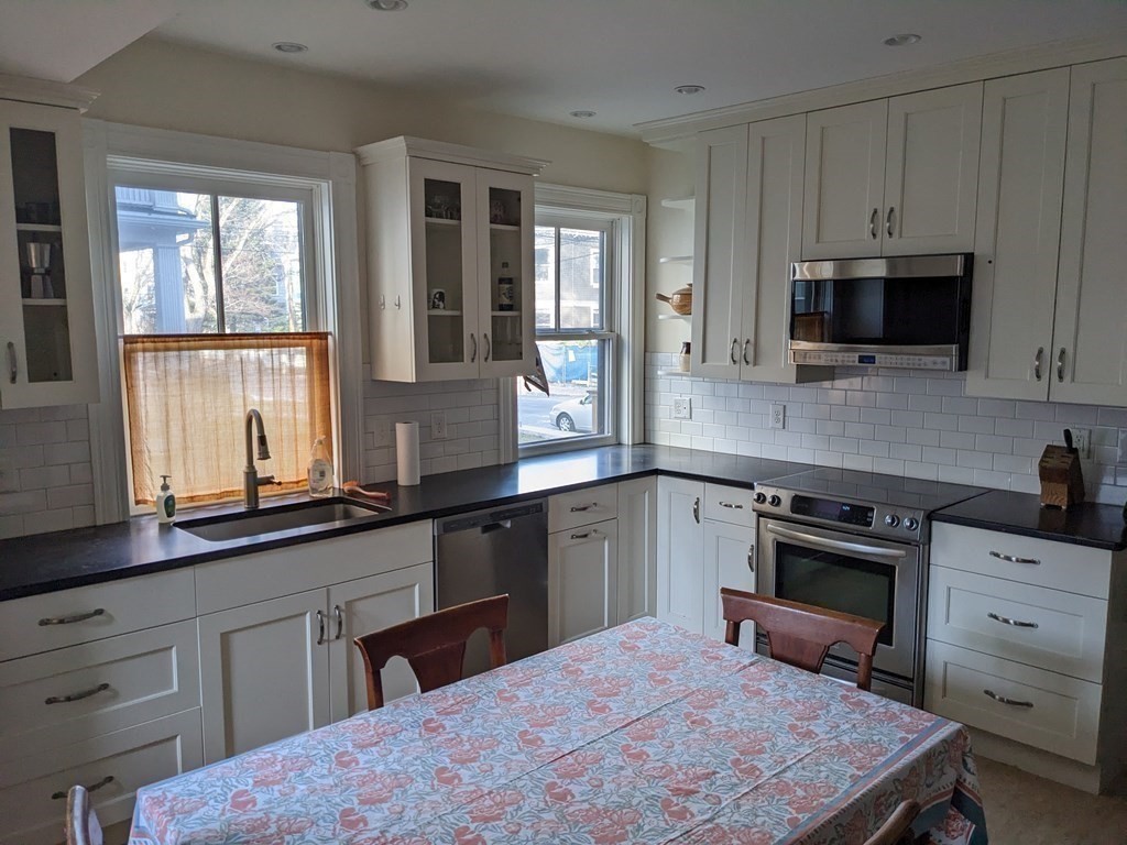 9 Fayette St 1