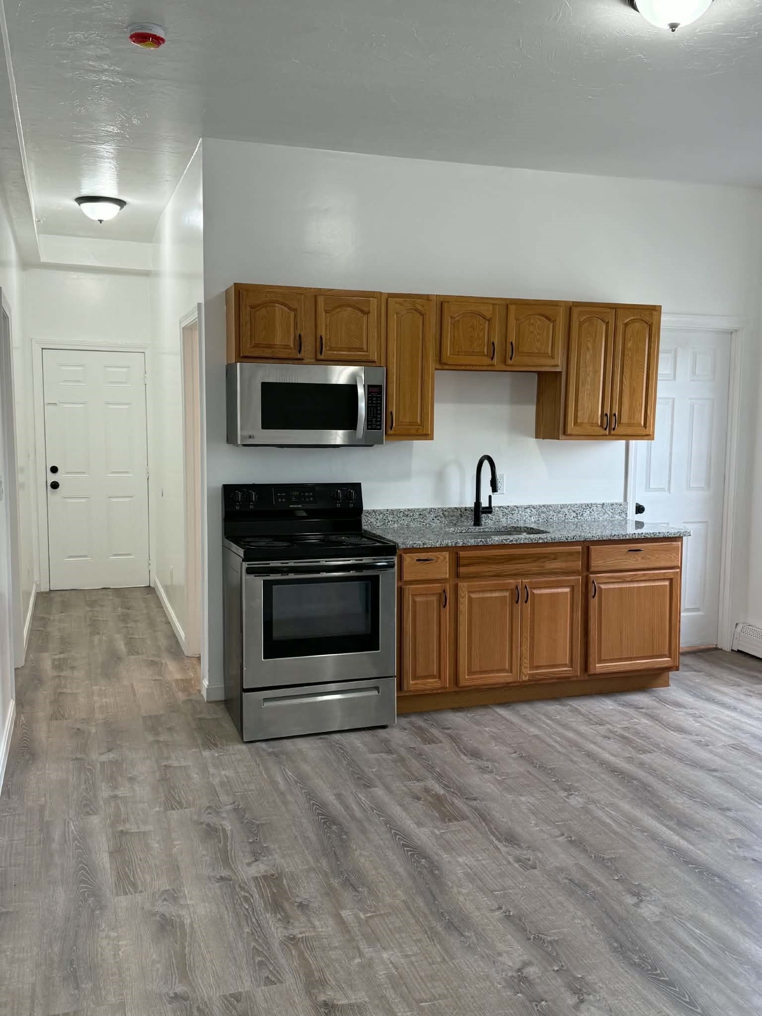 17 Sigel St #3, Worcester, MA, 17 Sigel St #3, Worcester, MA Photo #7