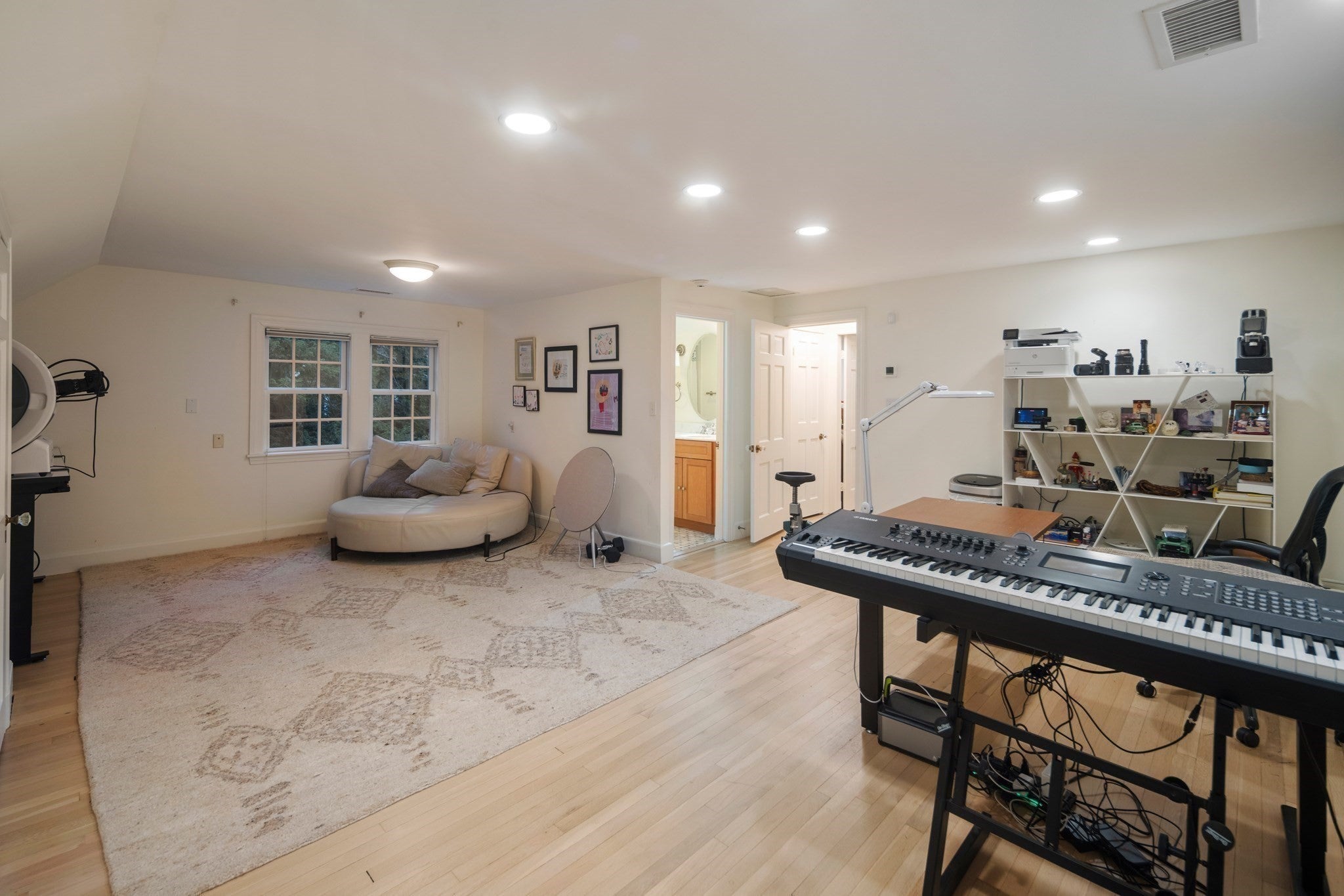 32 Pickwick Rd, Newton, MA, 32 Pickwick Rd, Newton, MA Photo #23