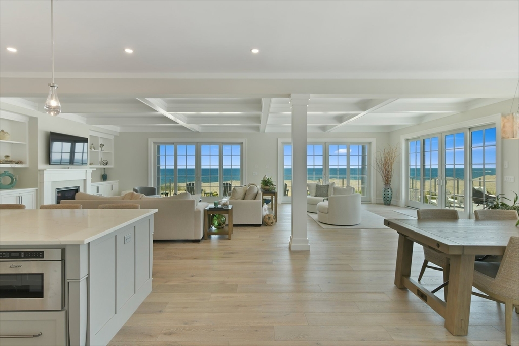 Mashpee, Massachusetts 02649, United States, 6 Bedrooms Bedrooms, ,6 BathroomsBathrooms,Residential,Active,246460