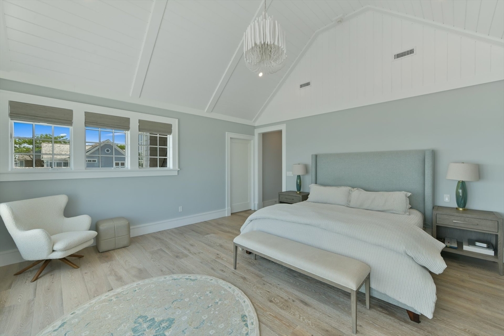 Mashpee, Massachusetts 02649, United States, 6 Bedrooms Bedrooms, ,6 BathroomsBathrooms,Residential,Active,246460