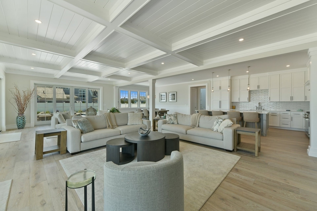 Mashpee, Massachusetts 02649, United States, 6 Bedrooms Bedrooms, ,6 BathroomsBathrooms,Residential,Active,246460