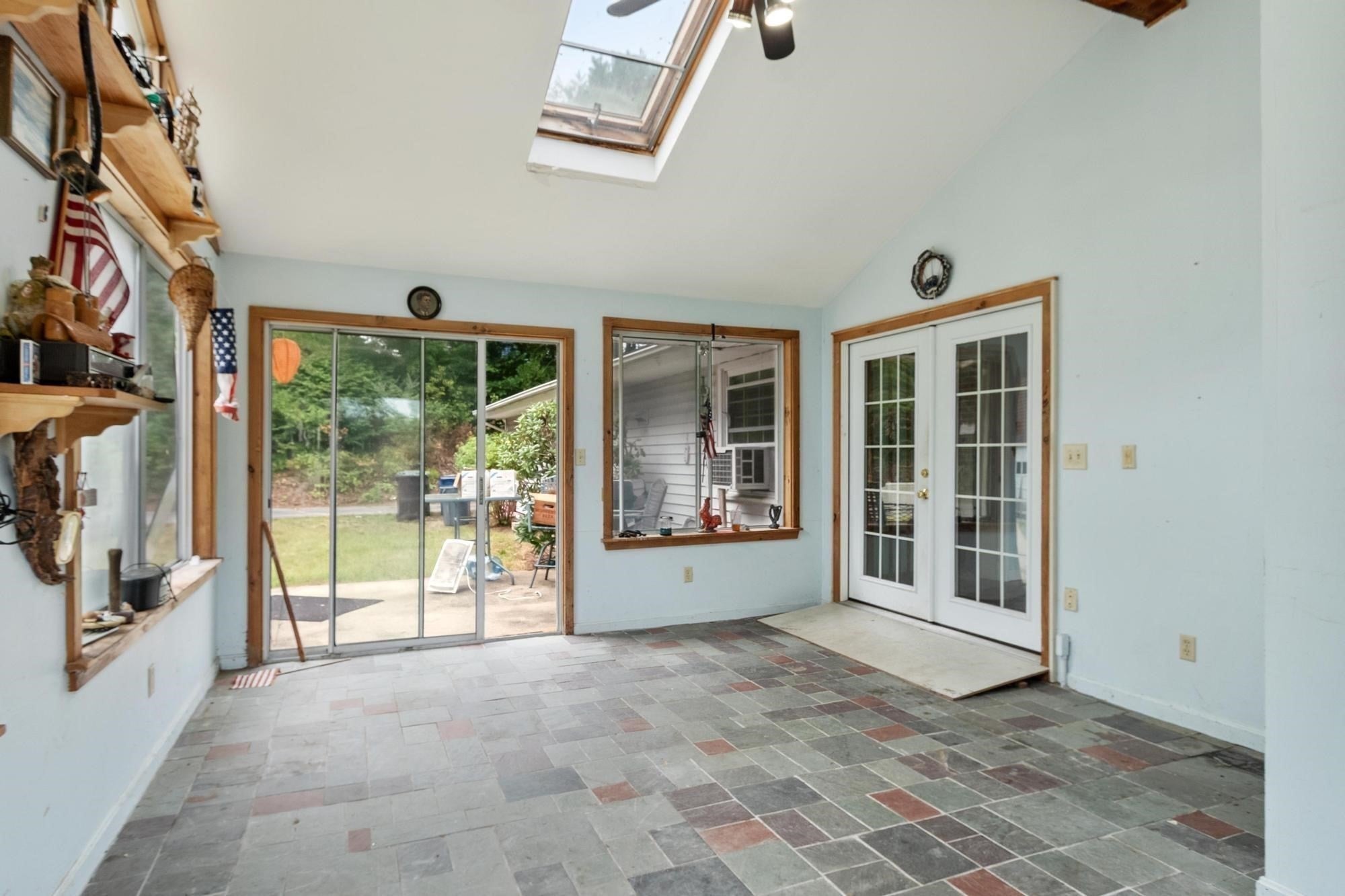 4 Algonquin Rd, Chelmsford, MA, 4 Algonquin Rd, Chelmsford, MA Photo #9