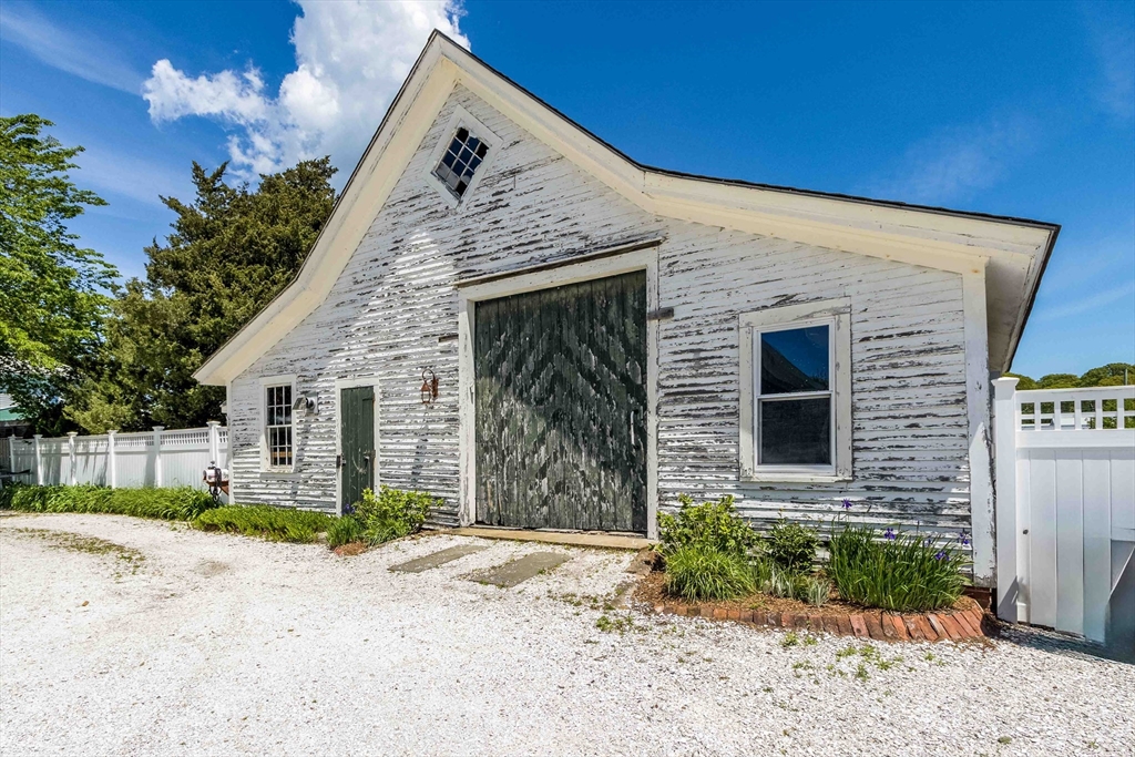 Dennis, Massachusetts 02639, United States, 4 Bedrooms Bedrooms, ,4 BathroomsBathrooms,Residential,Active,140903