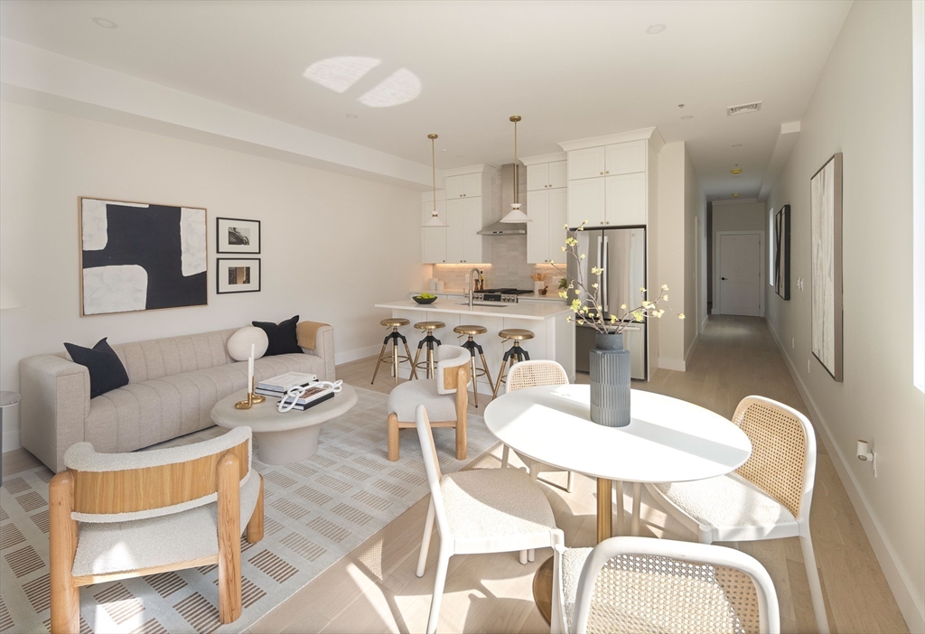 28 Swan Avenue 1st Floor