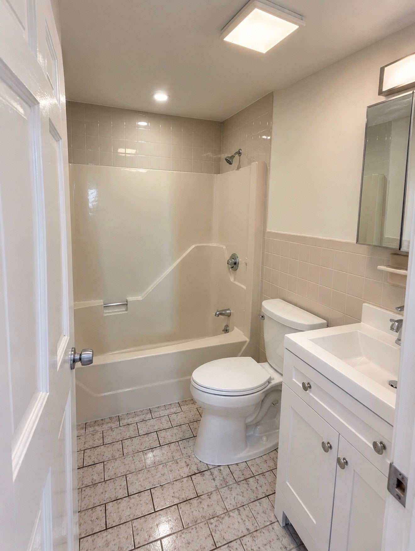 663 Boston St #10, Lynn, MA Photo #7