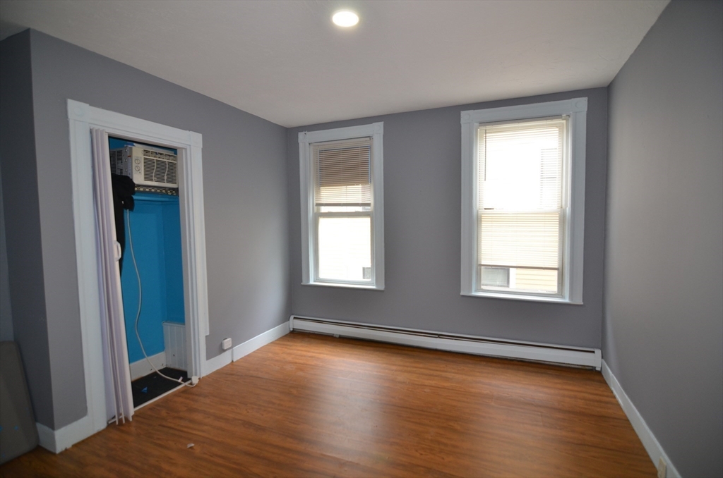4 Pearl St #2, Somerville, MA Photo #9