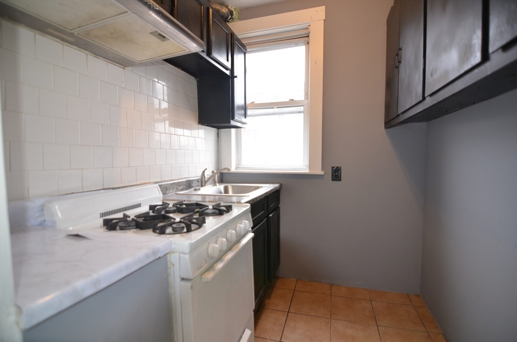 4 Pearl St #2, Somerville, MA Photo #1