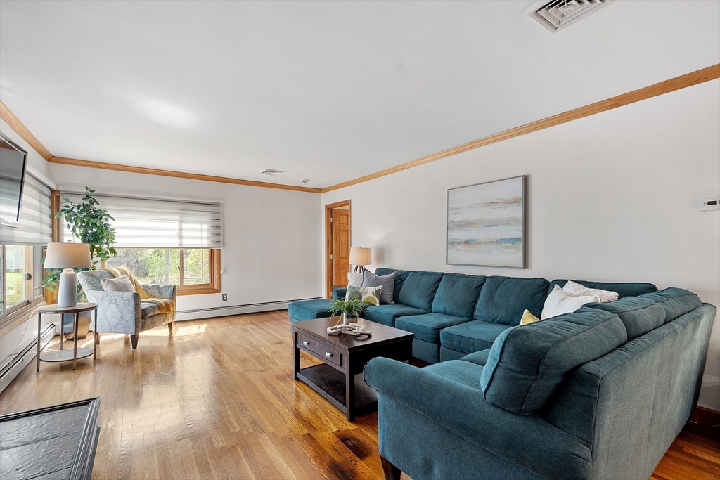 3 Fairmeadow Road
