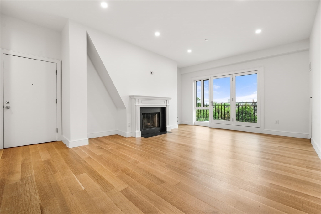 2 Clarendon St 510