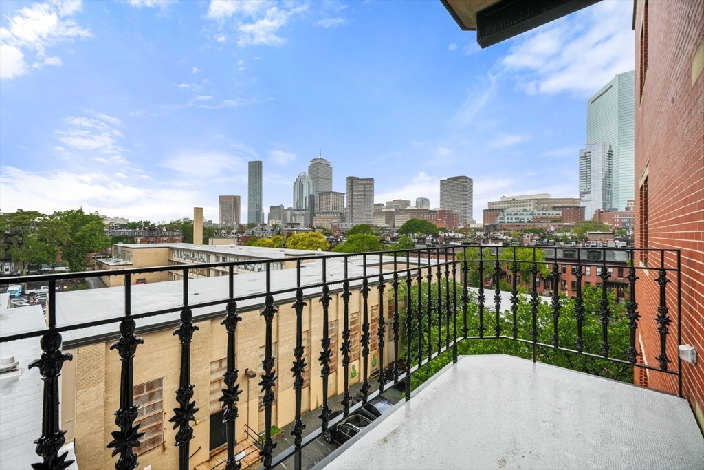 2 Clarendon St 510